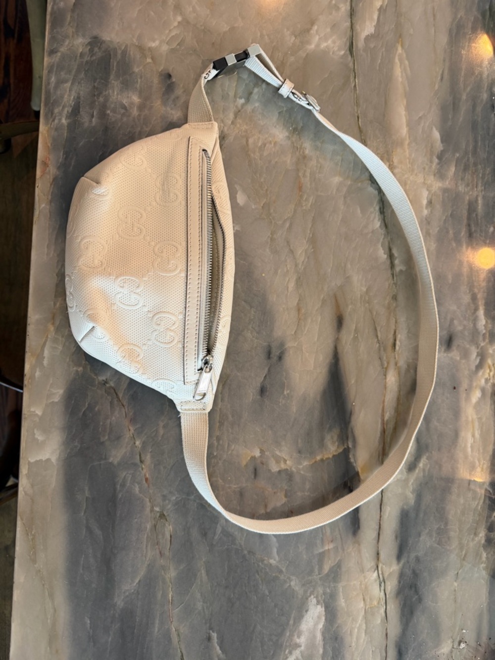 Gucci Cream Embossed Monogram Belt Bag

AUTHENTIC
FIRM ON PRICE - Picture 8 of 10
